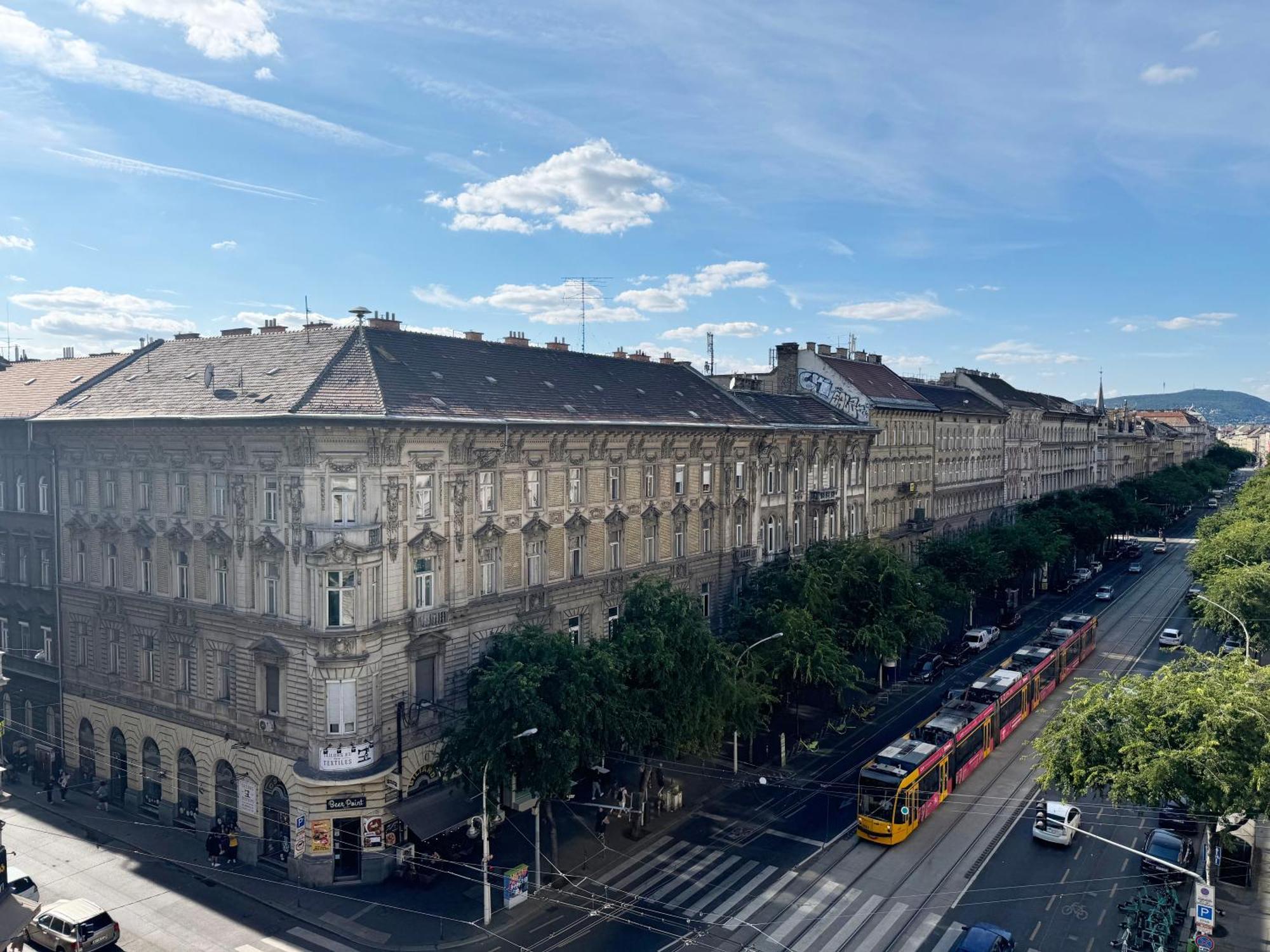 Exclusive N' Spacious Elizabeth Central Suite Budapest Exterior photo